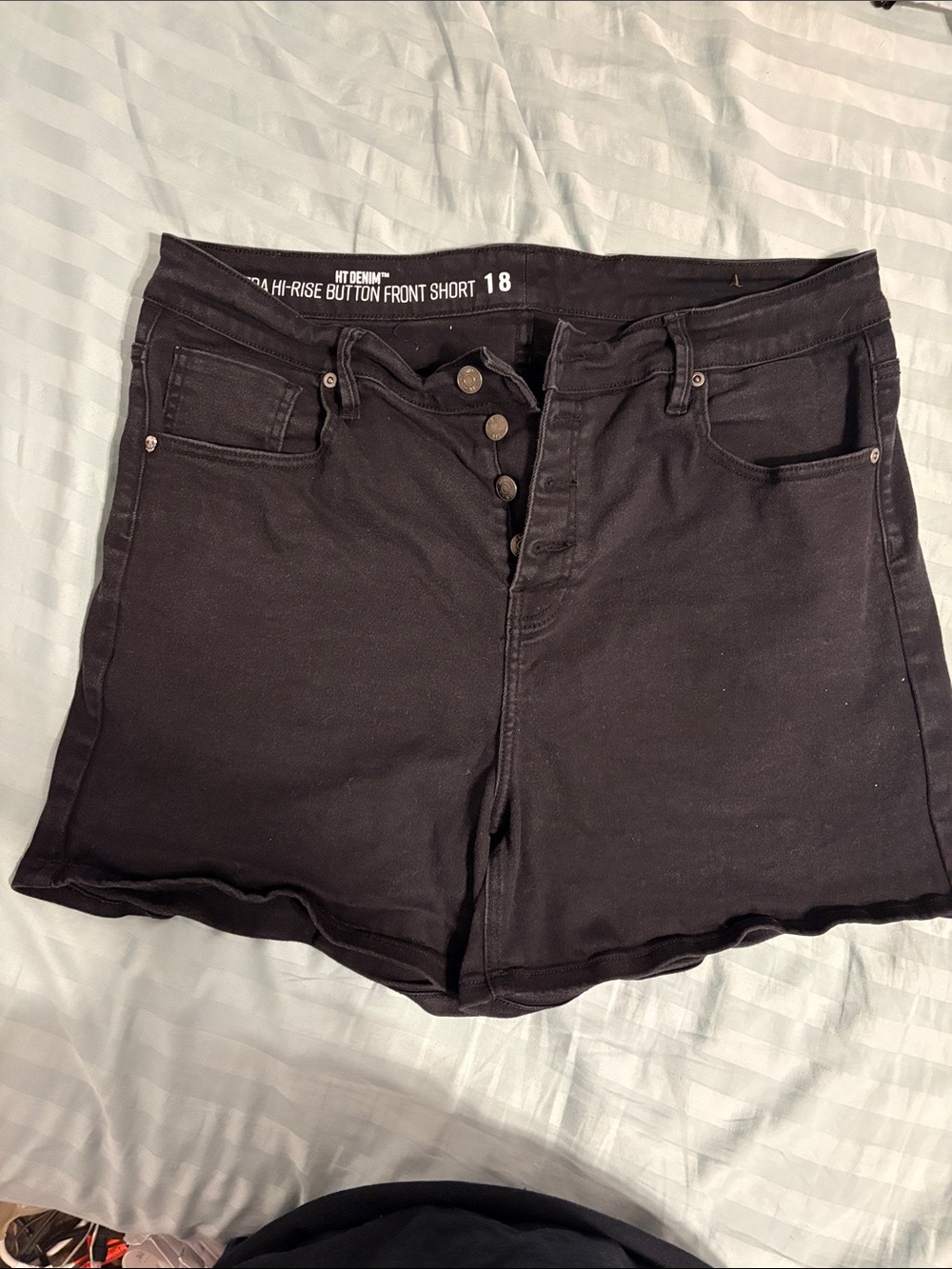 Hot Topic Black High-Rise Button-Front Jean Shorts